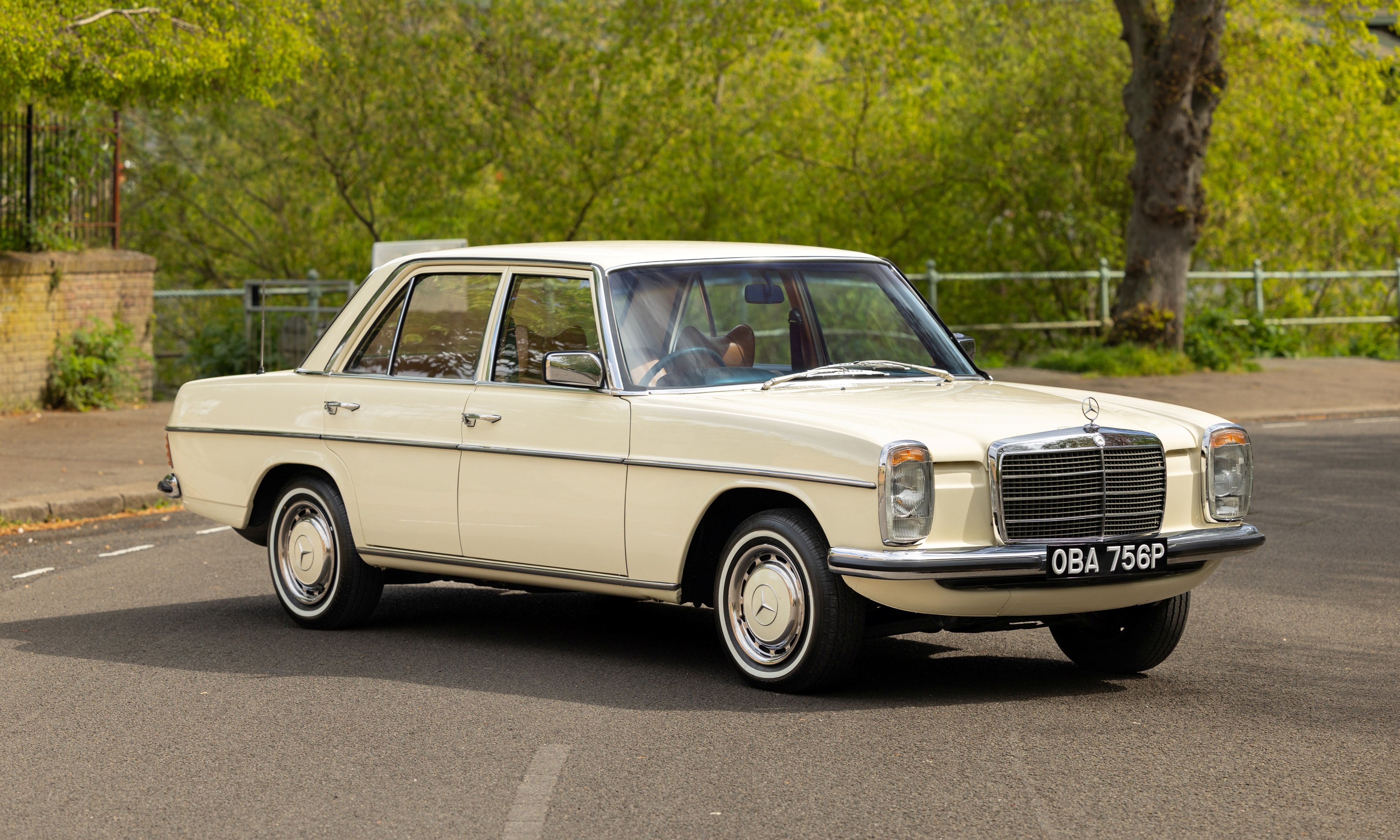 1976 Mercedes-Benz /8 | Classic Driver Market