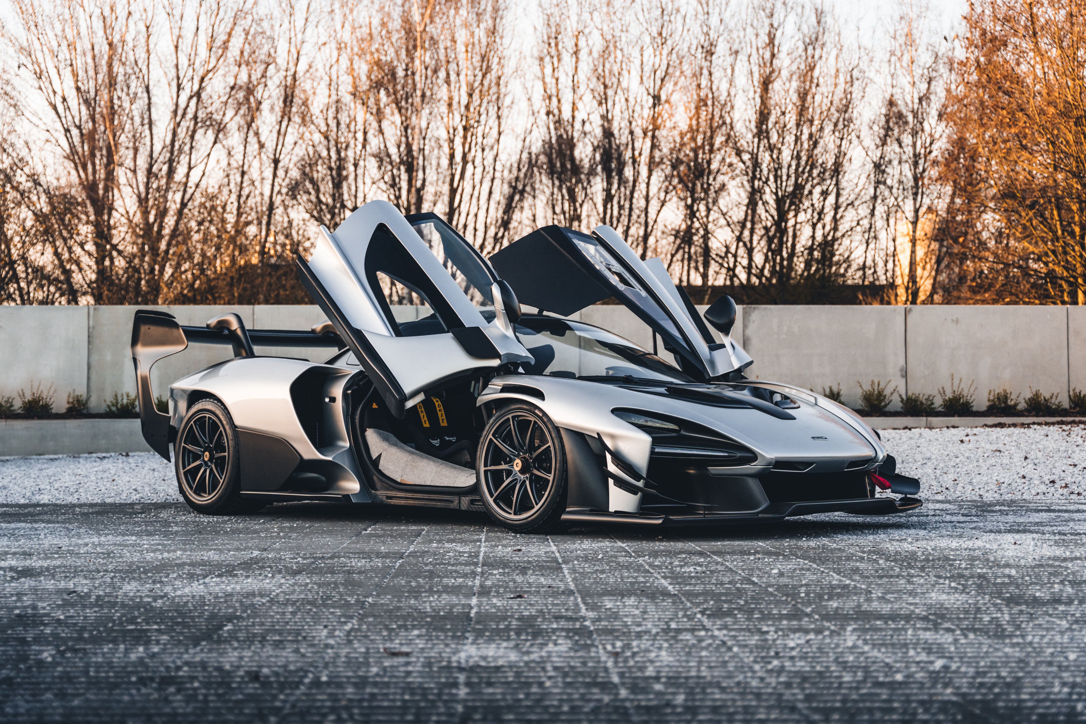 2026 McLaren Senna - GTR Supernova Silver / Carbon / 85 KM / 12 OF
