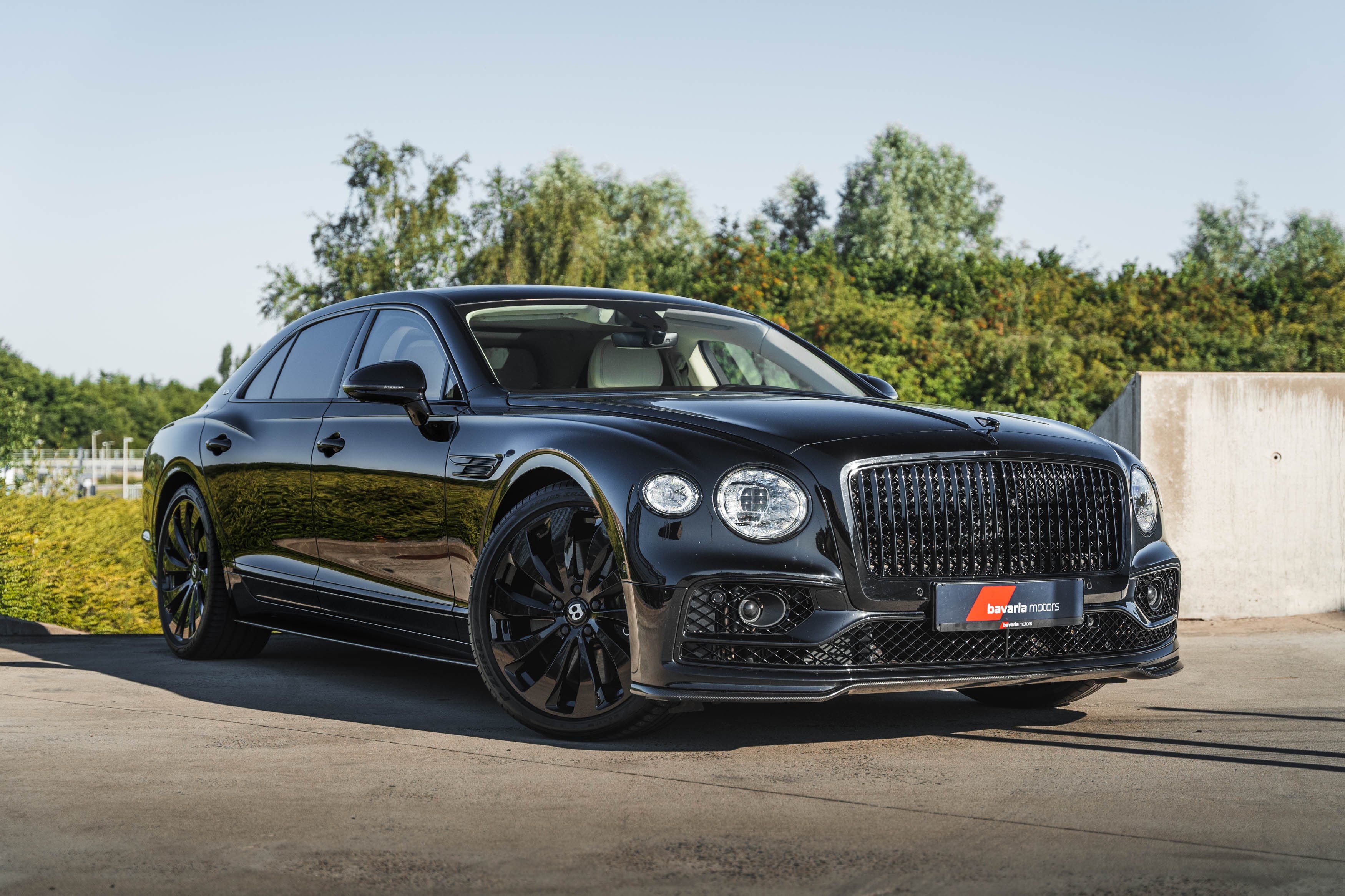 2021 Bentley Flying Spur - V8 FIRST EDITION / MULLINER / BLACKLINE SPEC Motiv 