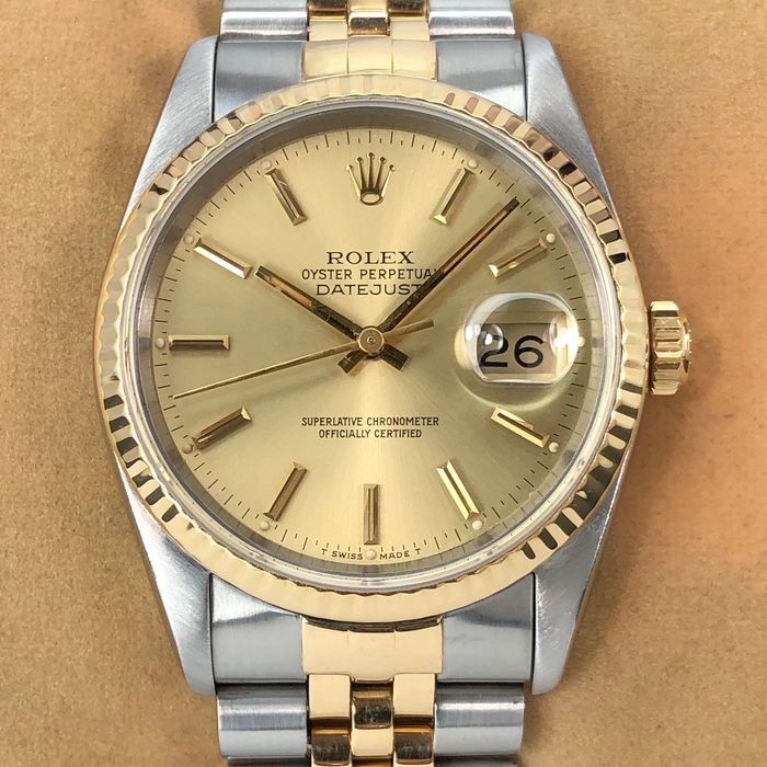 Rolex - Datejust Champagne Dial - 16233 